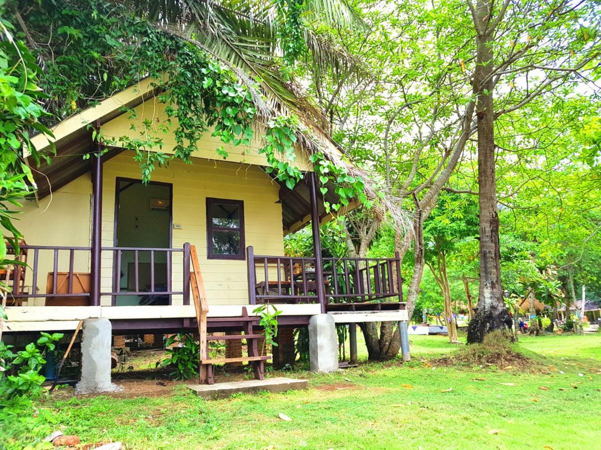 ฺbay Yard Hut Hotel Koh Chang Eksteriør billede